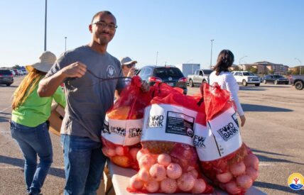 United Way’s Emerging Leaders Hosts 10th Annual Hunger Action Food Pantry - United Way of San Antonio and Bexar County